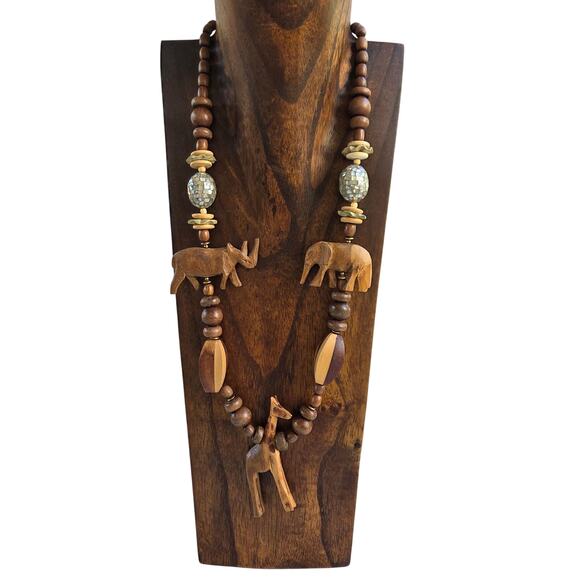 Vintage Safari Animal Charm Necklace Carved Wood Beads & Shell Inlay - Picture 9 of 9